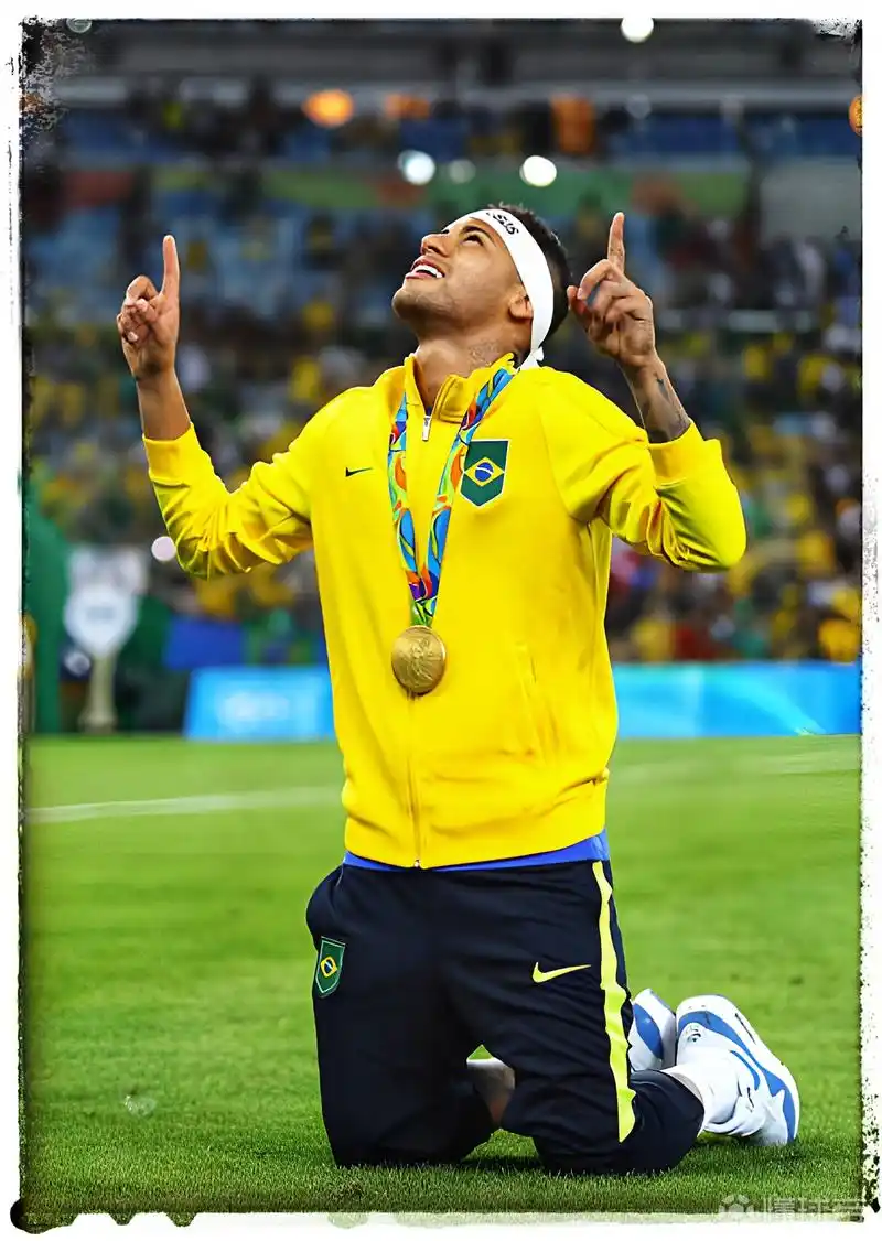 历久弥坚的 历久弥坚的