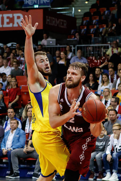 有助于巩固 有助于巩固