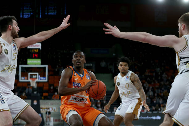 中场厚度 中场厚度